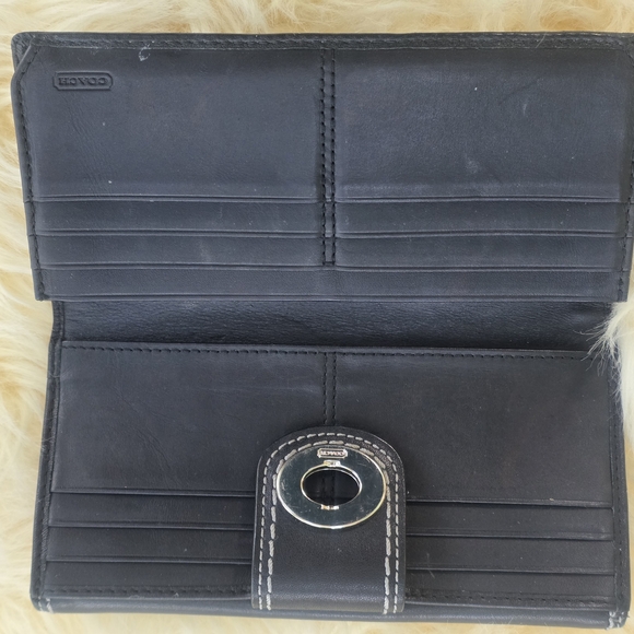 Coach Vintage Black Leather Wallet with Silver Clasp Turnlock - Picture 4 of 6